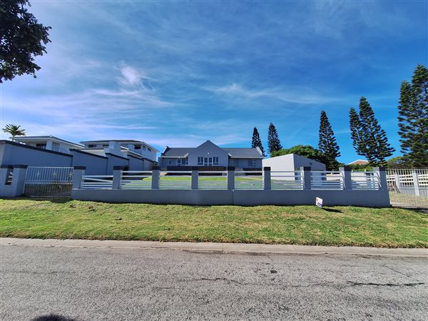 5 Bedroom House 5 Bedroom House