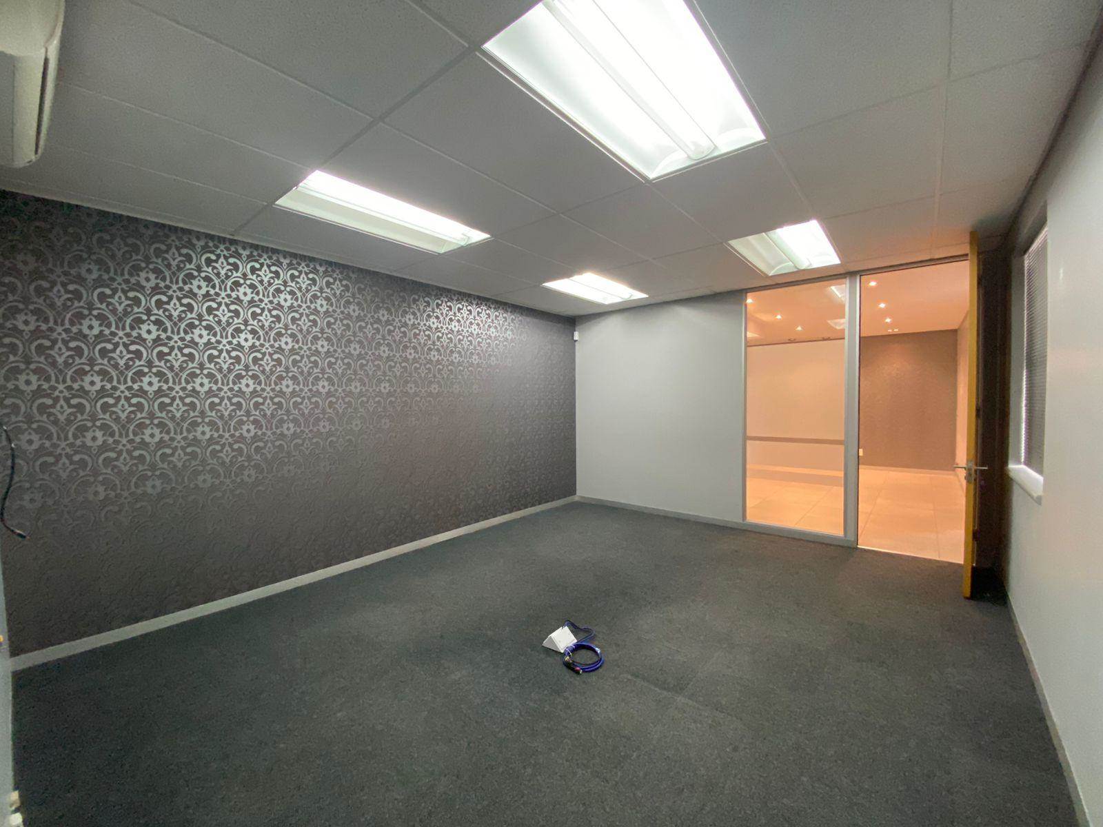 484  m² Commercial space in De Bron photo number 23
