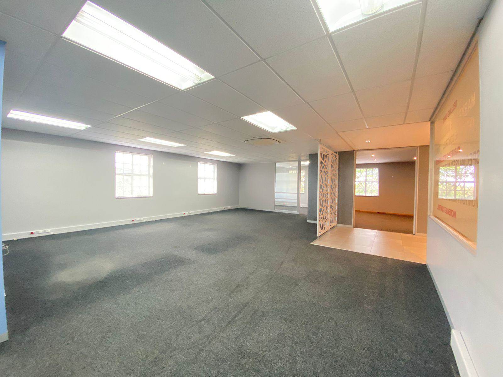 484  m² Commercial space in De Bron photo number 17