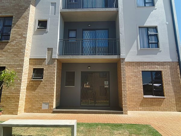 2 Bed House in Sinoville