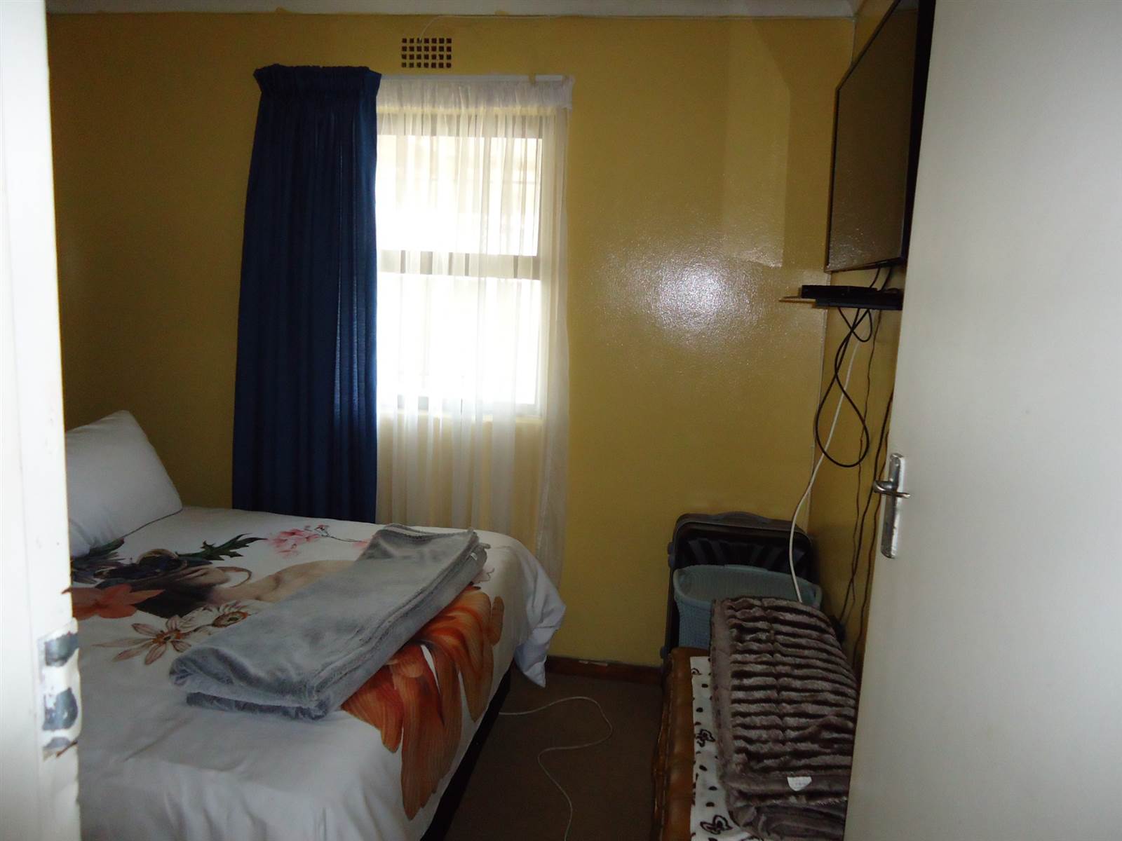 3 Bed House in Khayelitsha photo number 22