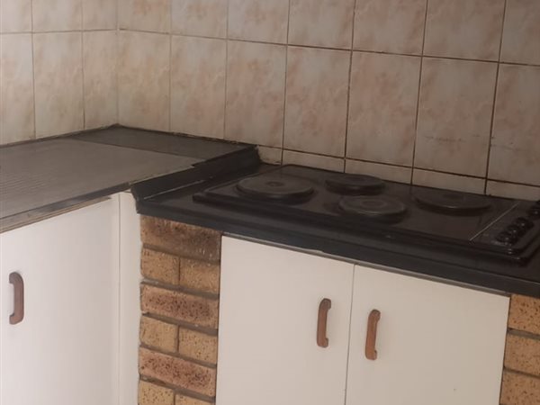 1 Bedroom Flat 1 Bedroom Flat