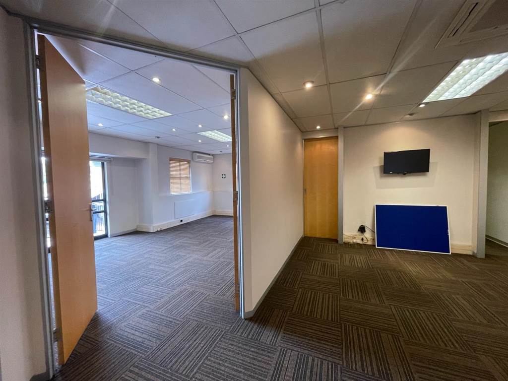 417  m² Commercial space in Highveld photo number 5