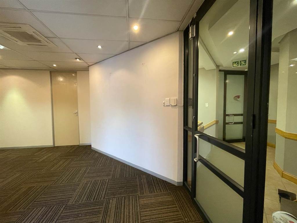 417  m² Commercial space in Highveld photo number 3