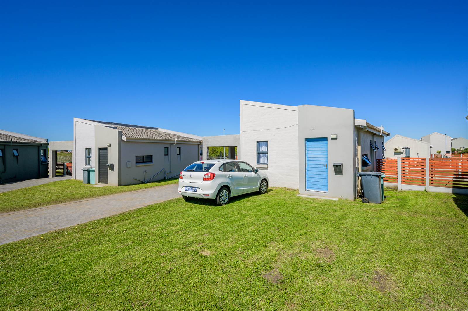 2 Bed Simplex in Parsons Vlei photo number 3