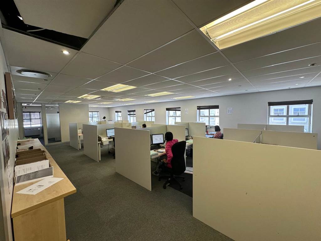 182  m² Commercial space in Pinelands photo number 6
