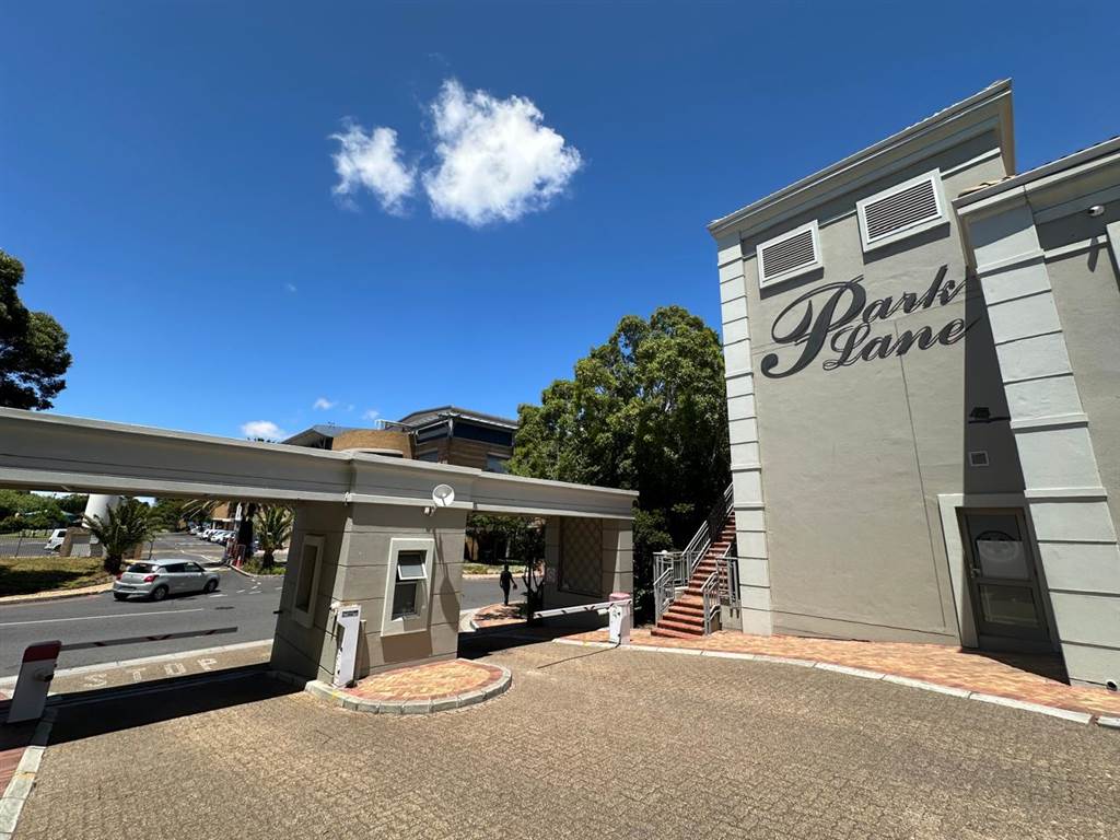 182  m² Commercial space in Pinelands photo number 1
