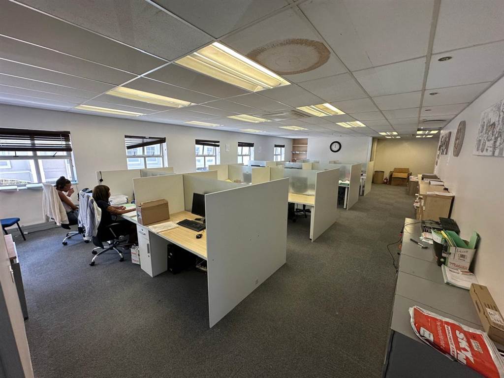 182  m² Commercial space in Pinelands photo number 13