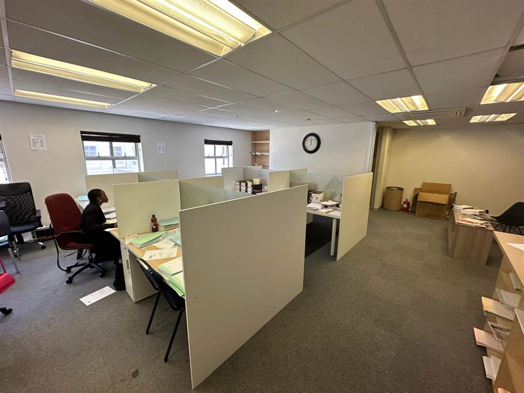 182  m² Commercial space in Pinelands photo number 7