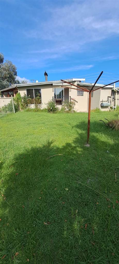 1 Bed Apartment in Kokstad photo number 6