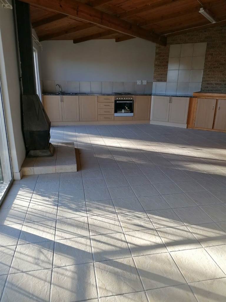 1 Bed Apartment in Kokstad photo number 2