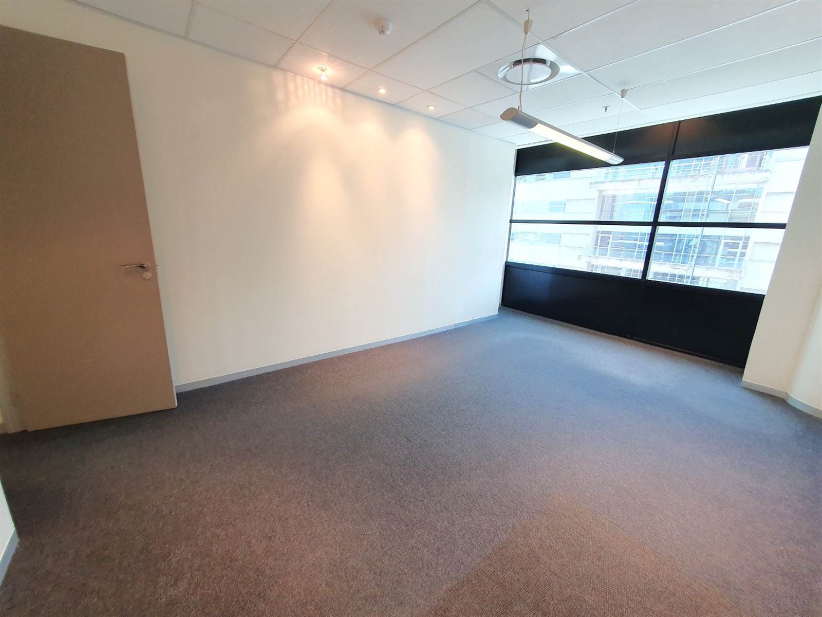 172  m² Office Space in Morningside photo number 7