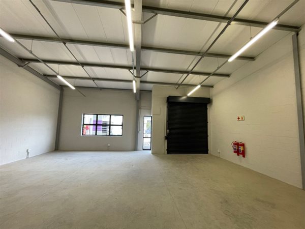 110  m² Industrial space