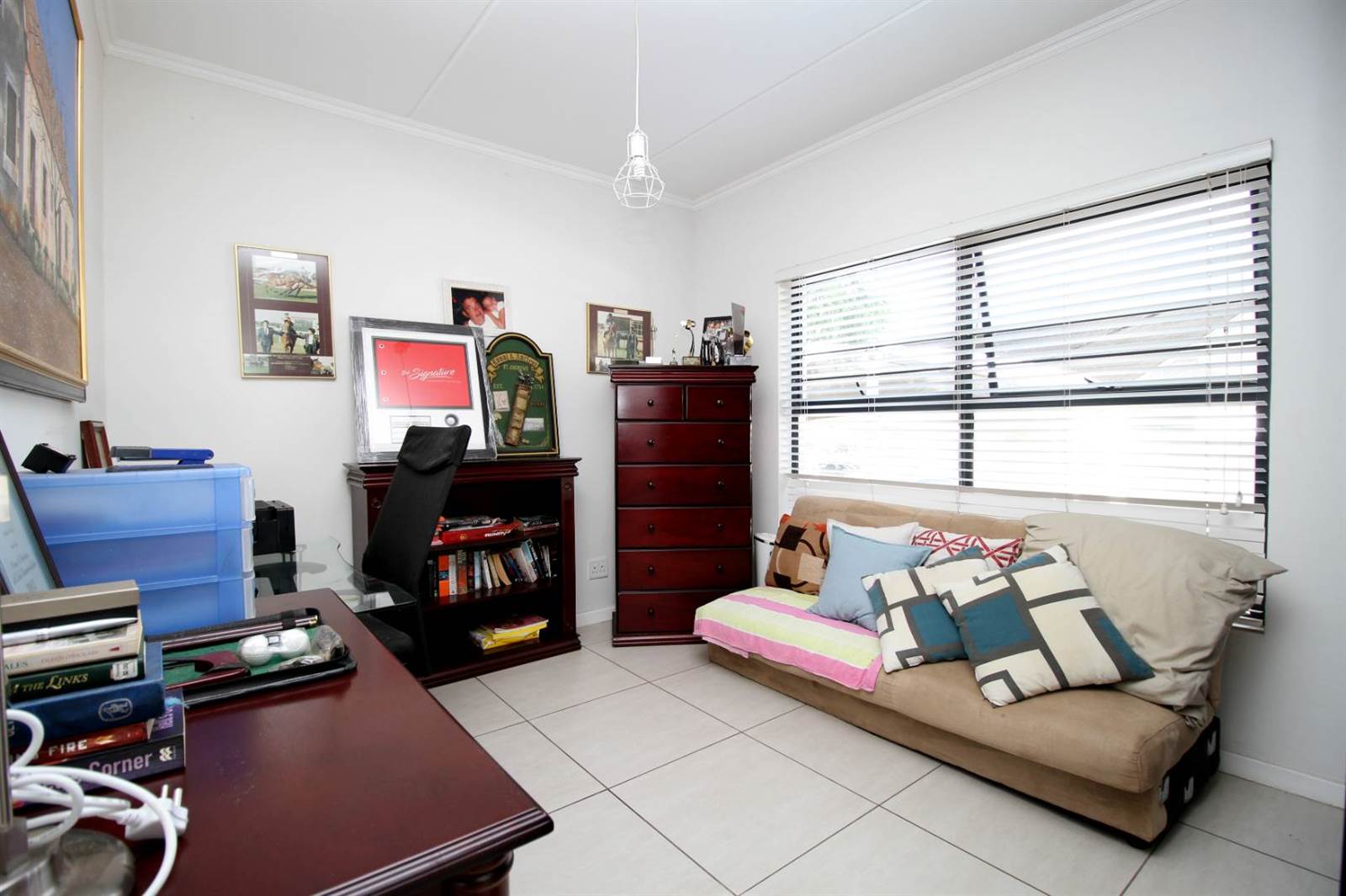 3 Bed Townhouse in Greenstone Ridge photo number 20