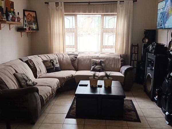 3 Bedroom House 3 Bedroom House