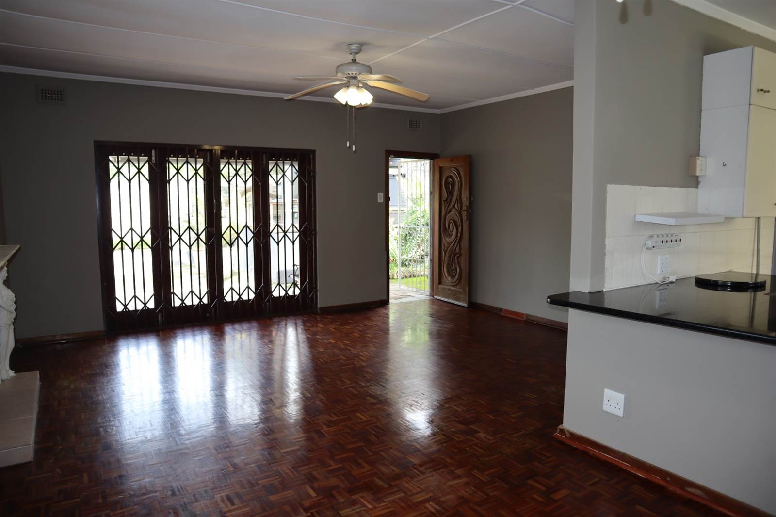 3 Bed House in Pinetown Central photo number 9