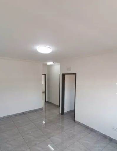 2 Bed Apartment in Actonville photo number 5