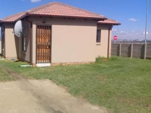 2 Bed House in Blue Hills