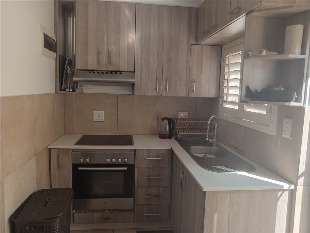 3 Bed Apartment for sale in Blythedale Beach T4312625 Private Property