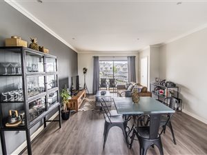 2 Bed Apartment in Emberton Estate