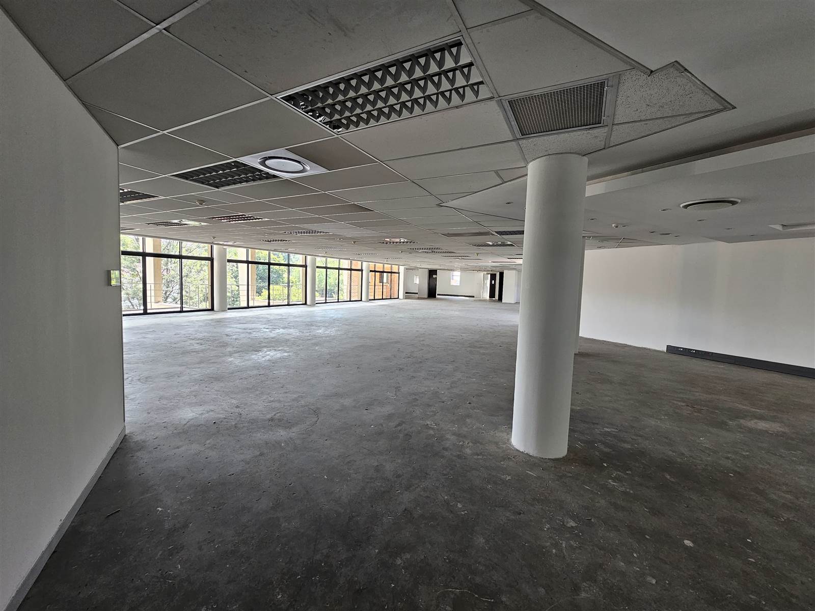 865  m² Commercial space in Centurion CBD photo number 12