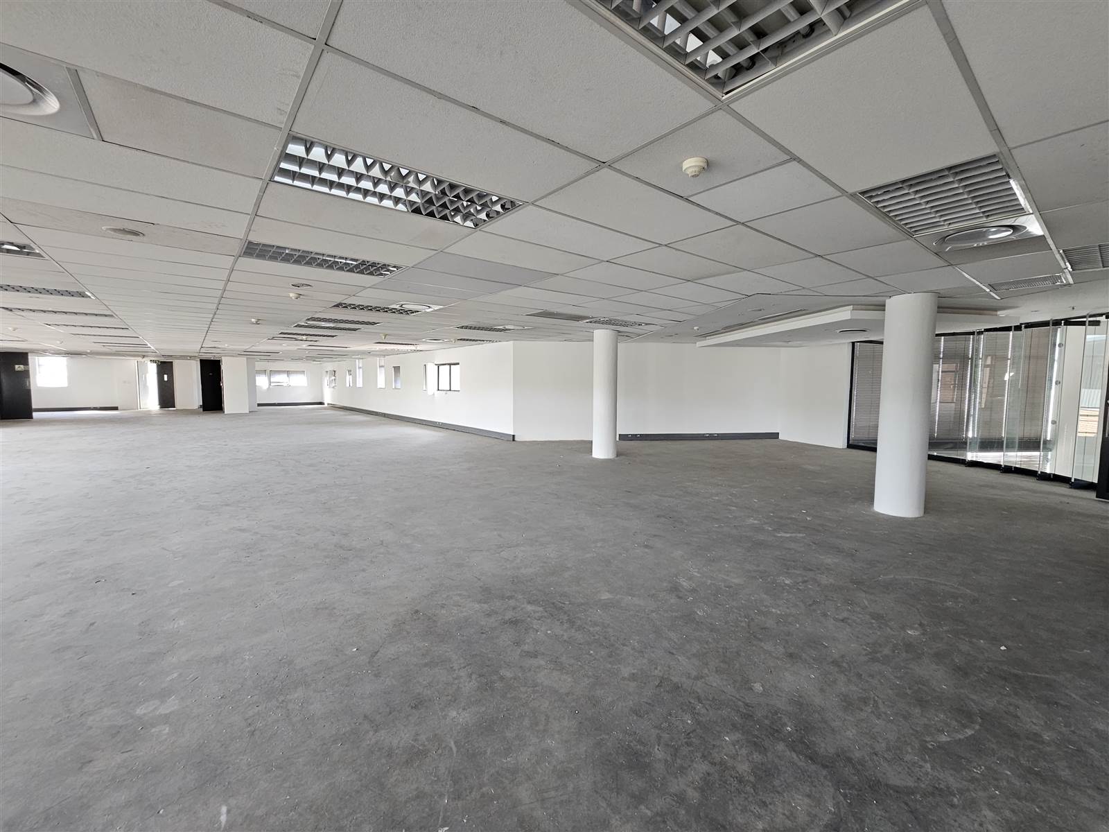 865  m² Commercial space in Centurion CBD photo number 14