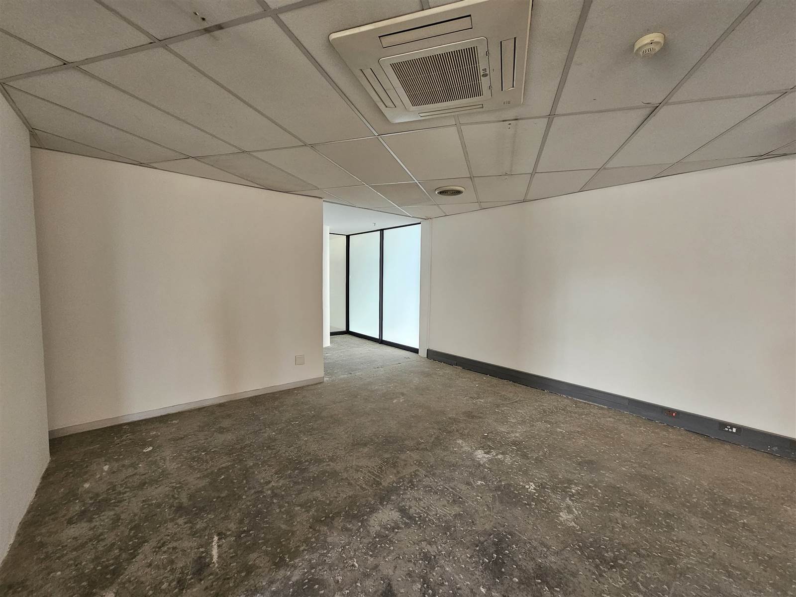 865  m² Commercial space in Centurion CBD photo number 9
