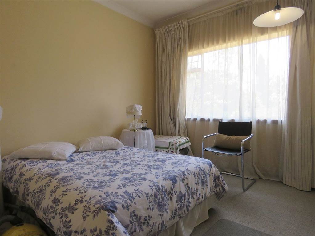 3 Bed House in Northcliff photo number 24