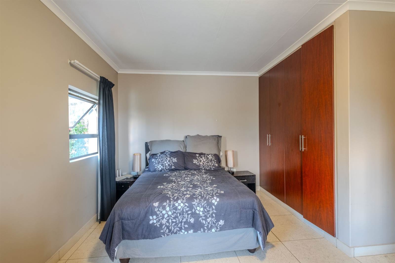5 Bed House in Constantia Park photo number 28