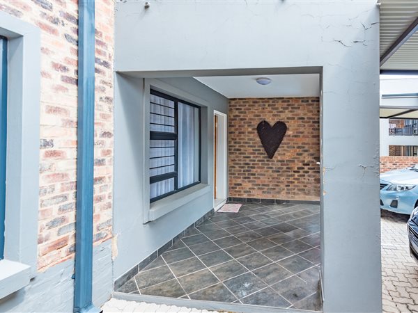 2 Bedroom Townhouse 2 Bedroom Townhouse
