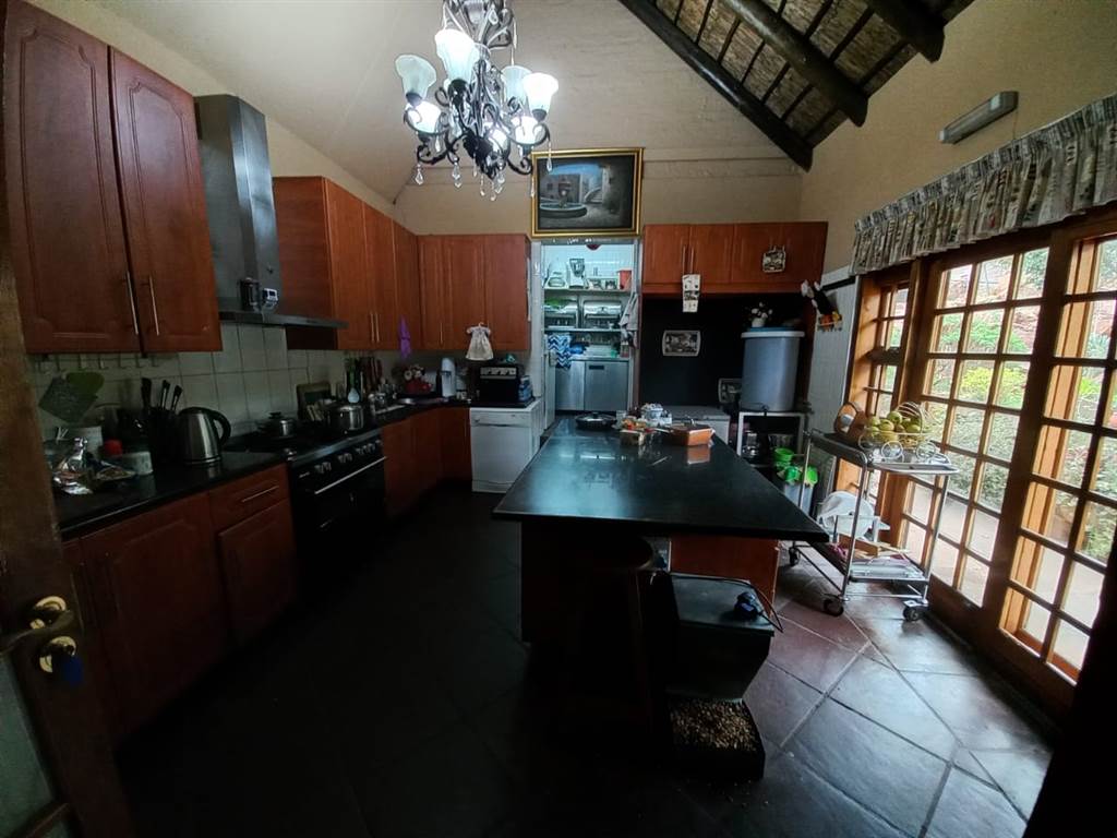 18 Bed House in Vaal Marina photo number 14