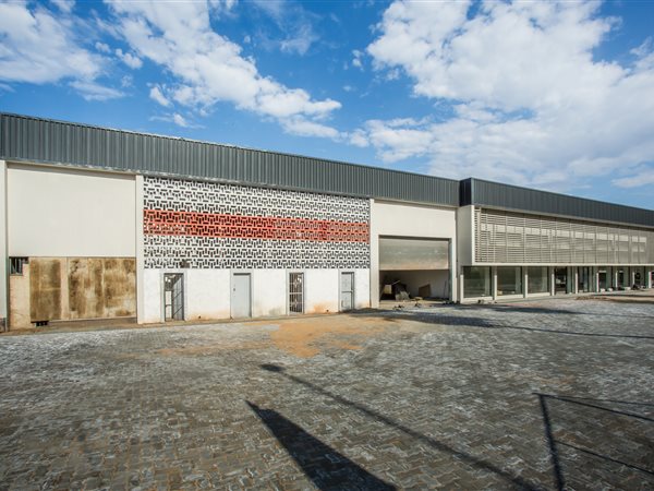 902 m² Commercial space 902 m² Commercial space