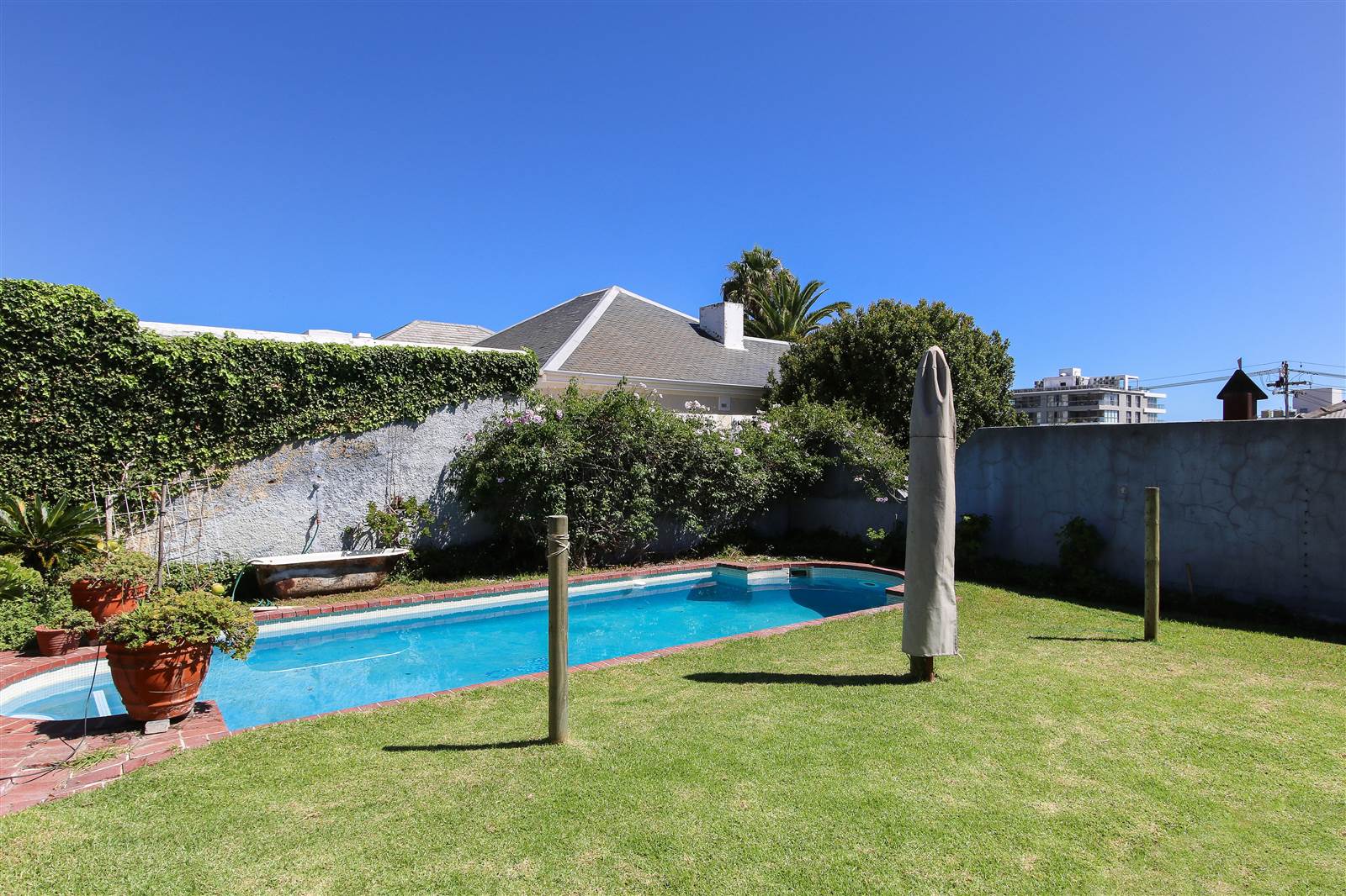 4 Bed House in Green Point photo number 4
