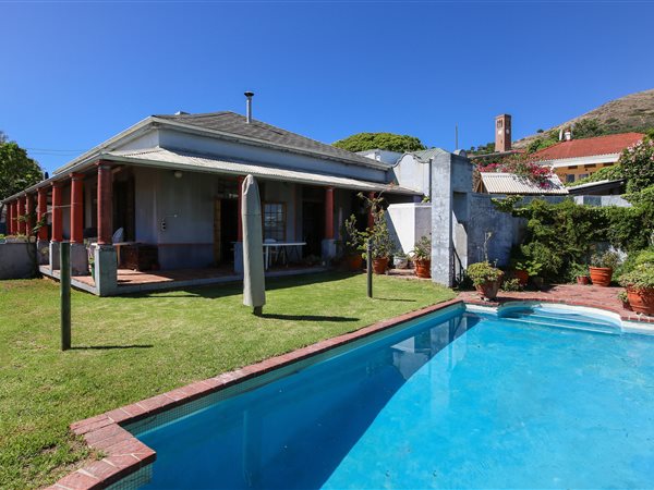 4 Bed House in Green Point