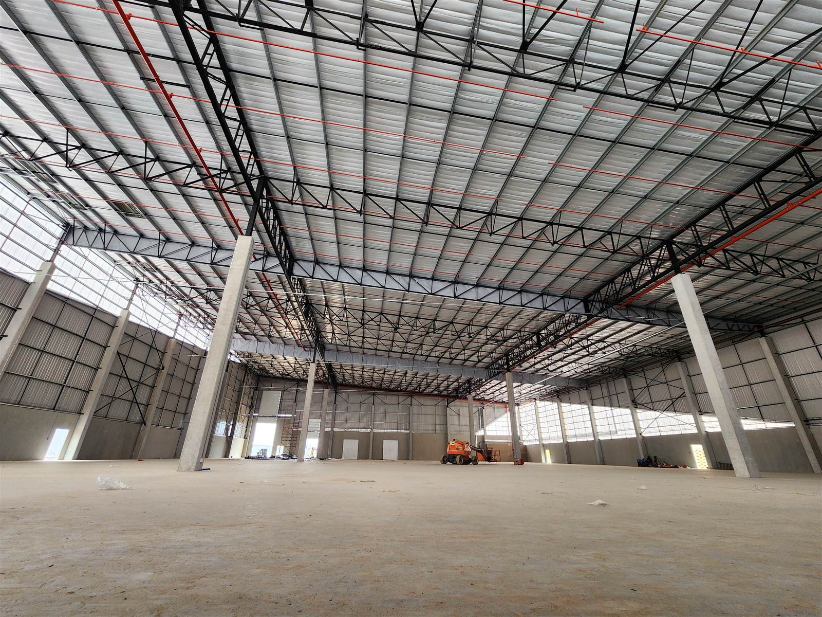 4423  m² Industrial space in Waterfall Estate photo number 3