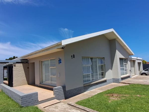 4 Bedroom House 4 Bedroom House