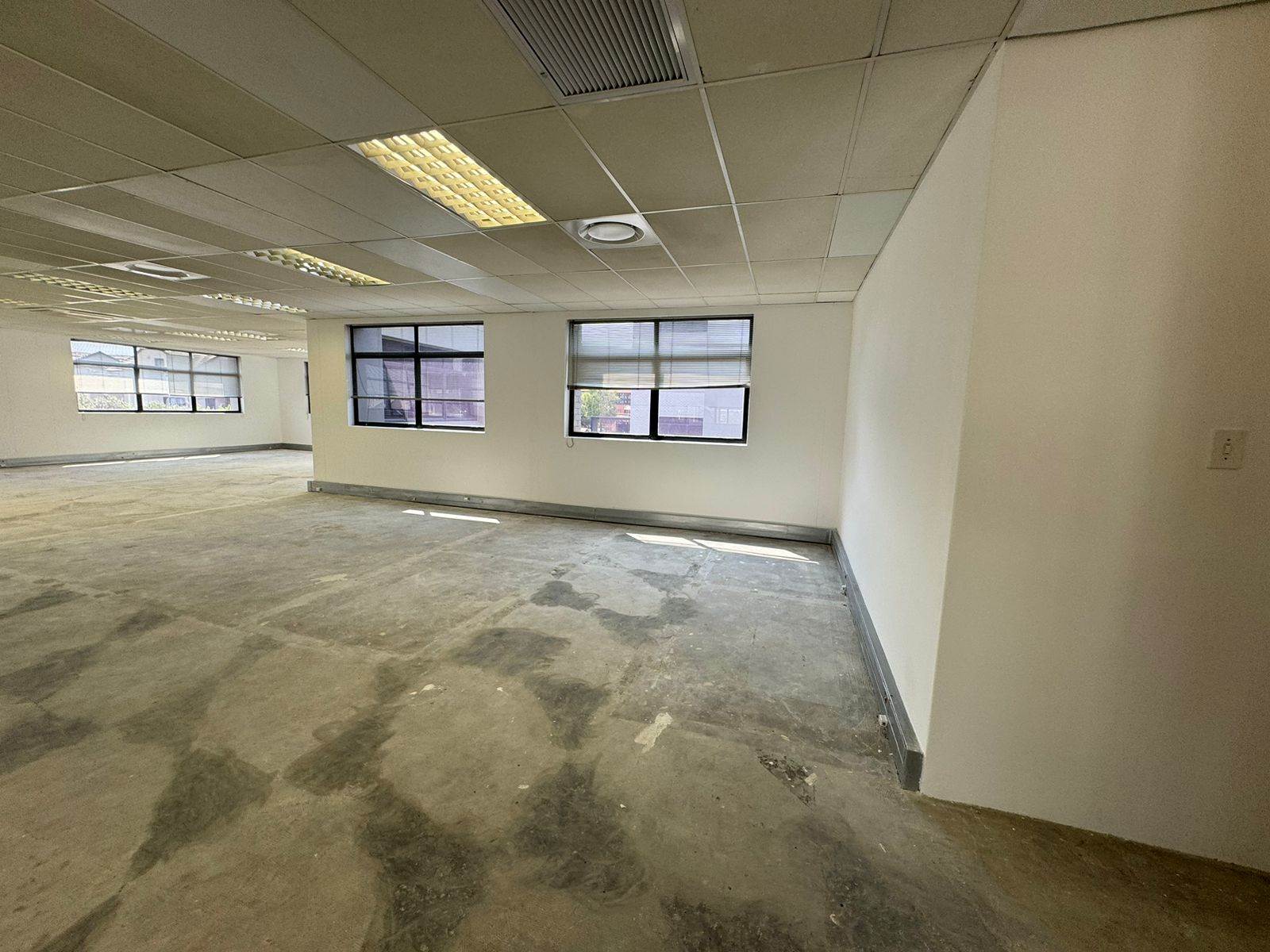327  m² Commercial space in Sunninghill photo number 5