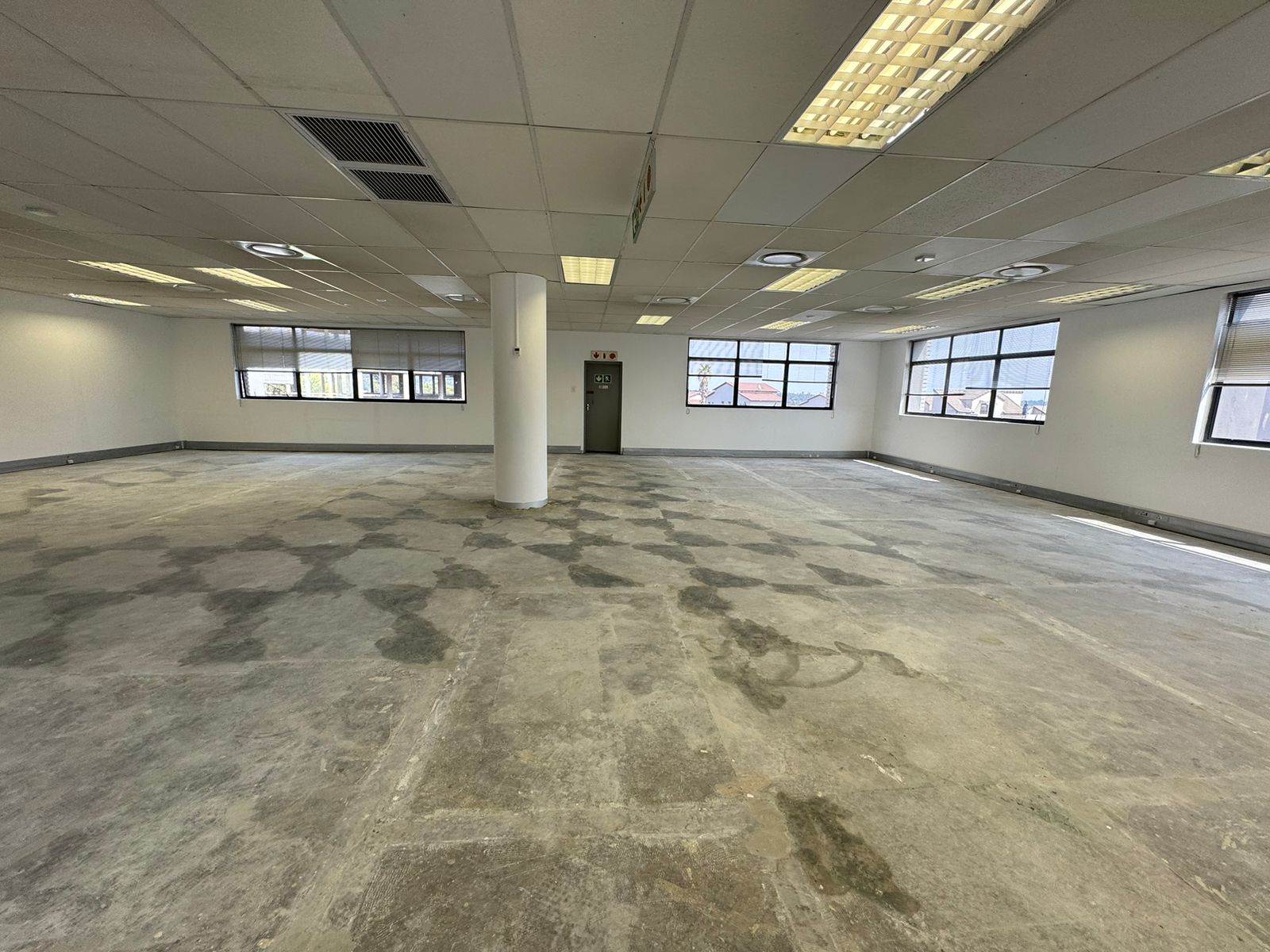 327  m² Commercial space in Sunninghill photo number 17