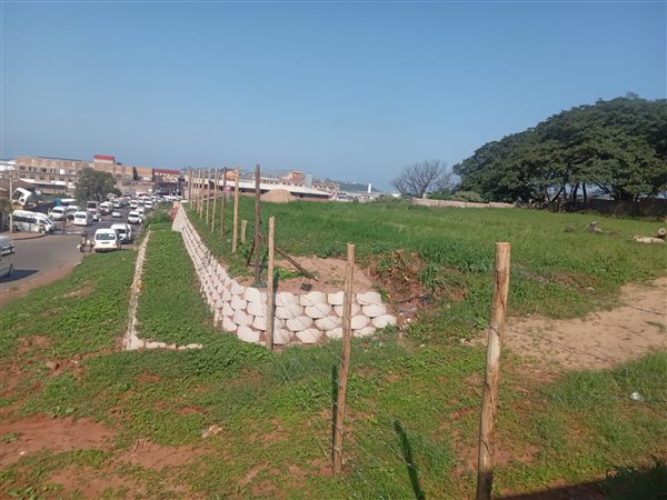 2000 m² Land available in Isipingo Hills