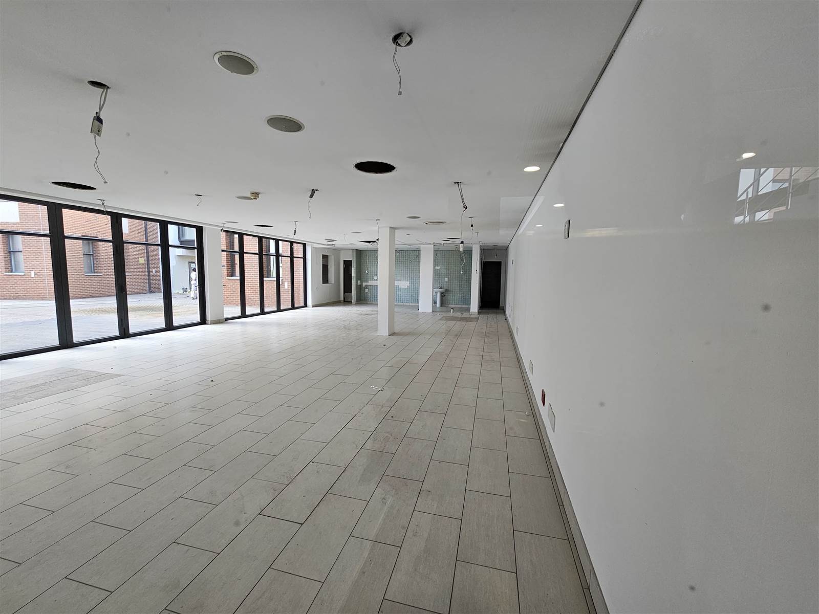 760  m² Commercial space in Centurion CBD photo number 3