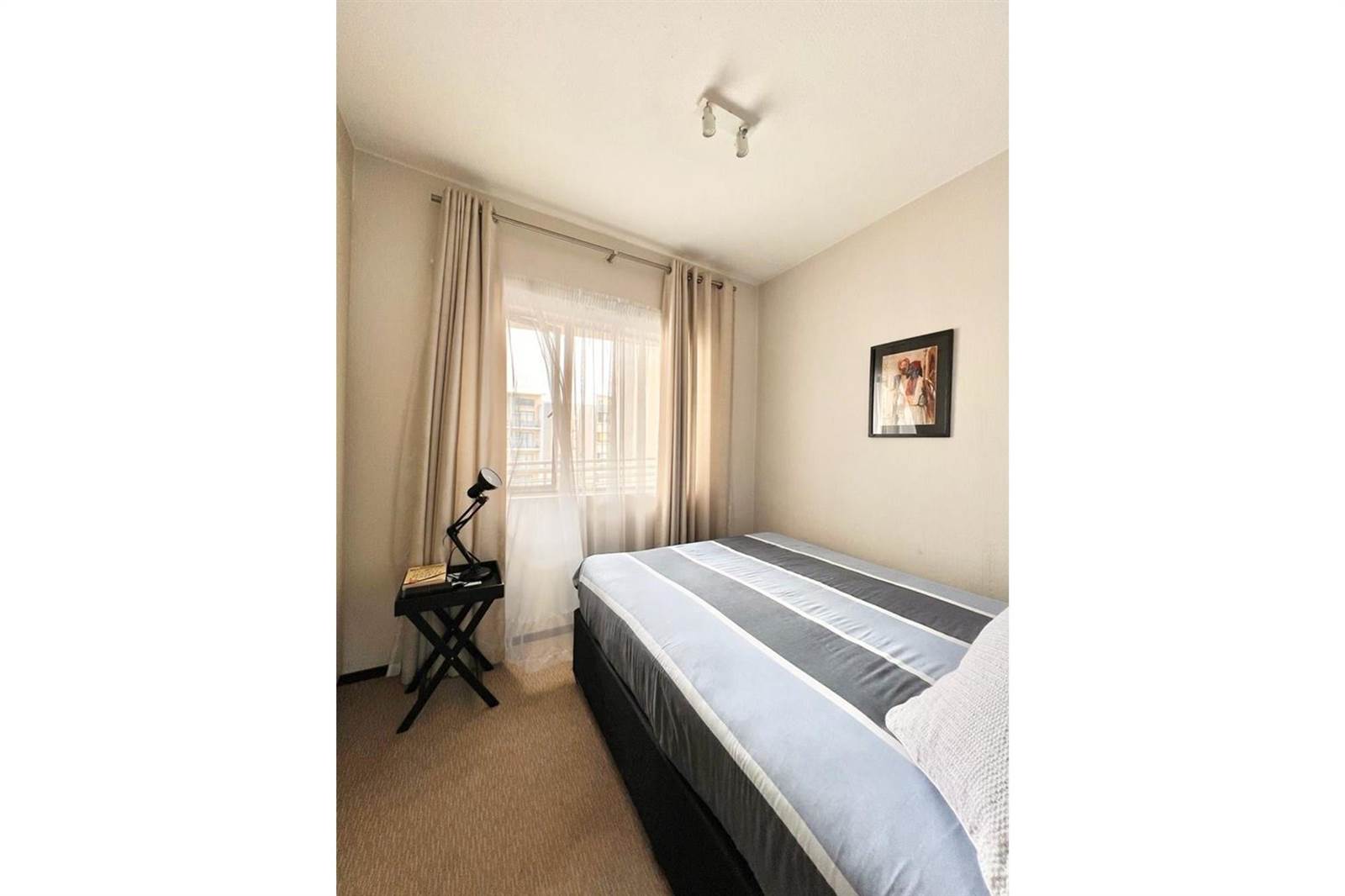 2 Bed Apartment in Broadacres photo number 20