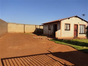 2 Bed House in Vosloorus