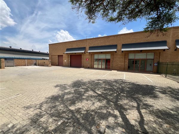 720  m² Industrial space