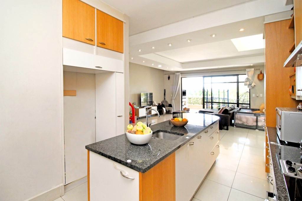 3 Bed Apartment in Hurlingham photo number 10