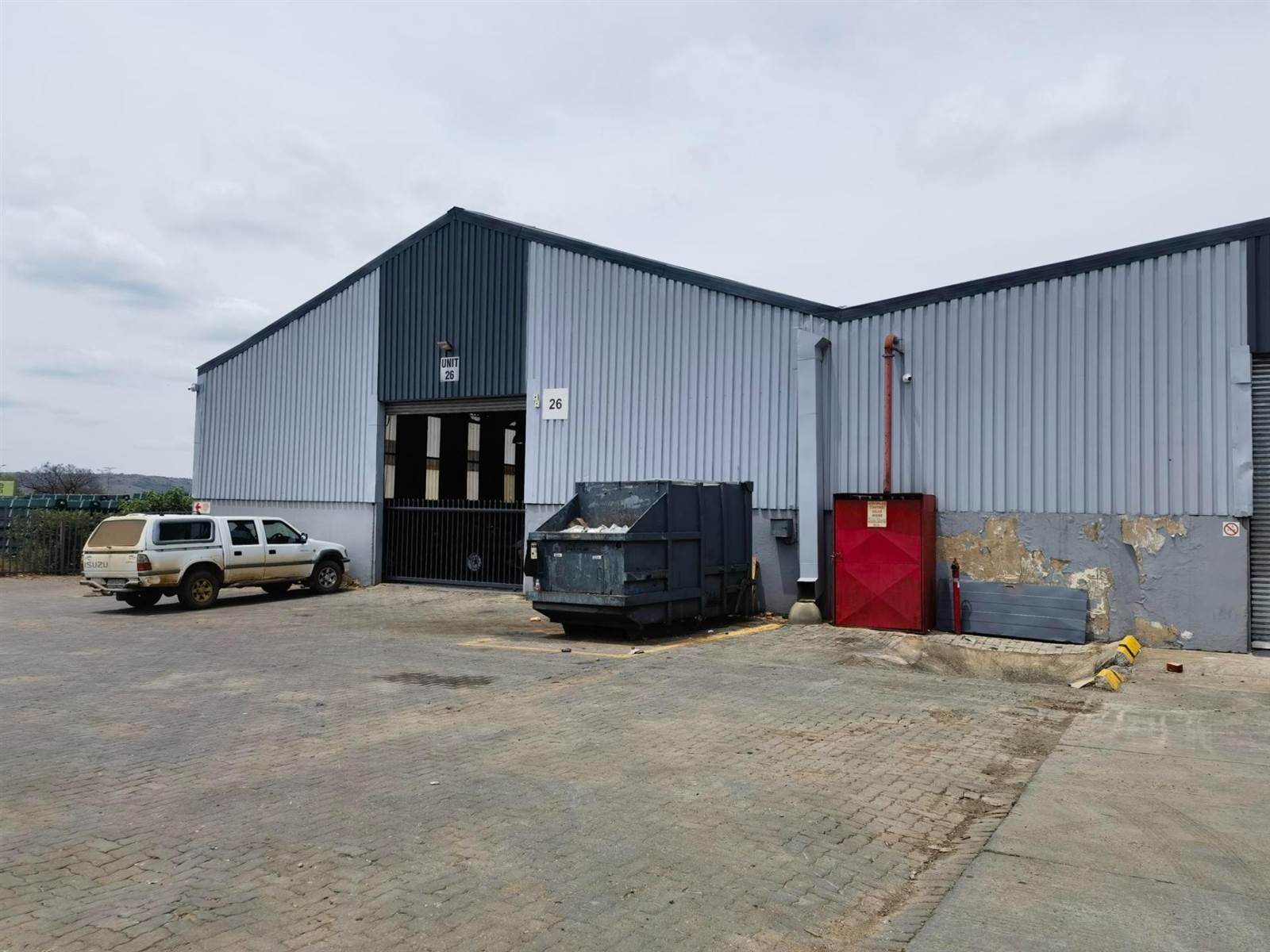 1200  m² Industrial space in Waltloo photo number 1