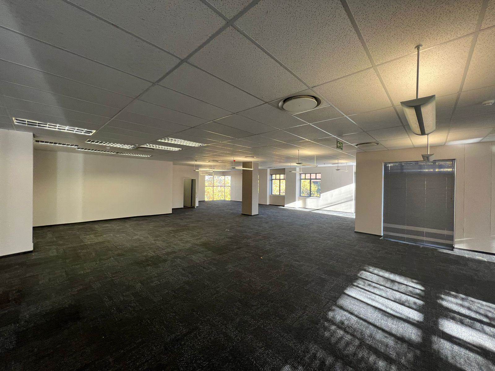 2073  m² Commercial space in Illovo photo number 22