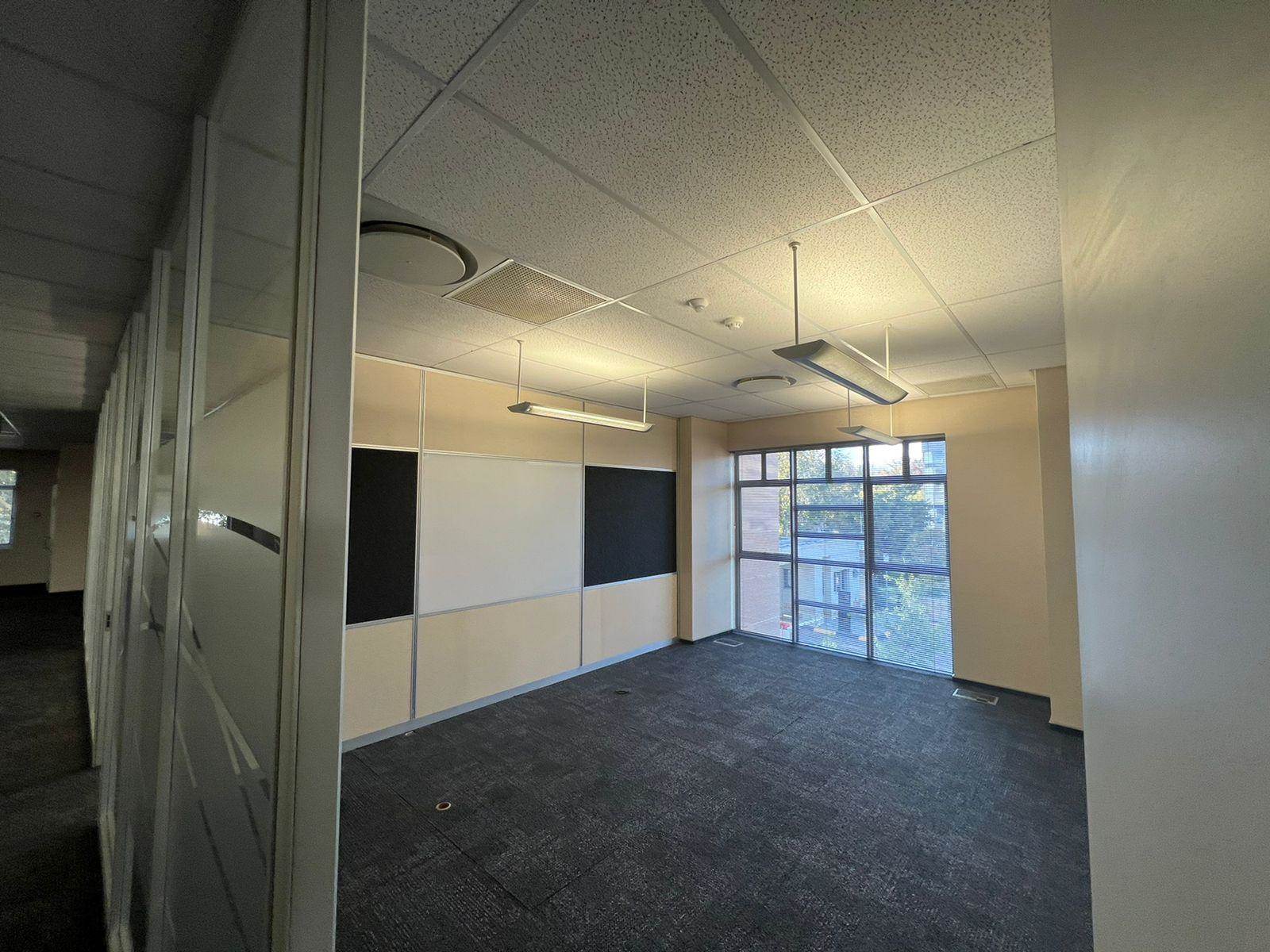 2073  m² Commercial space in Illovo photo number 19