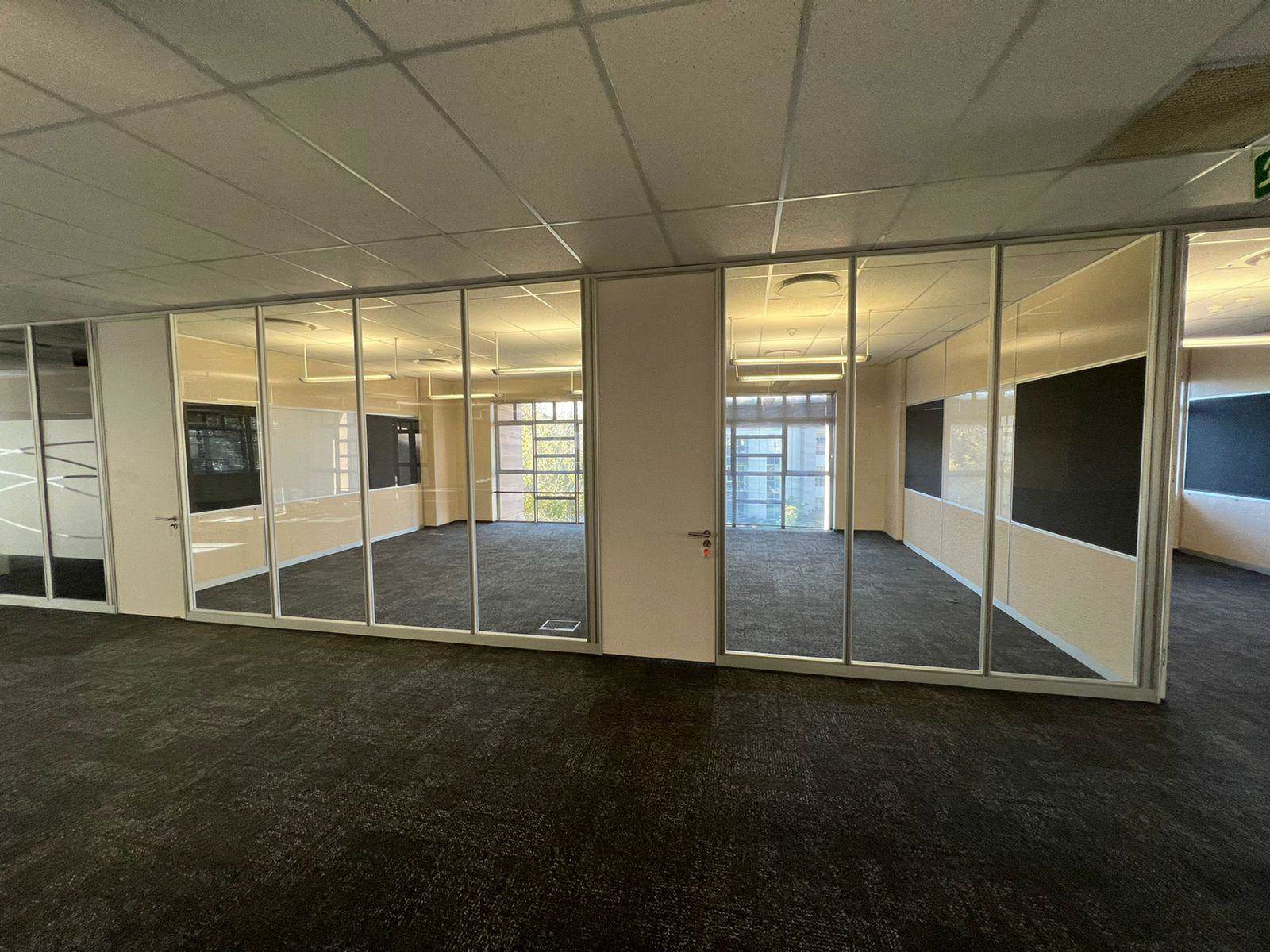 2073  m² Commercial space in Illovo photo number 16