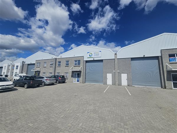 634  m² Industrial space