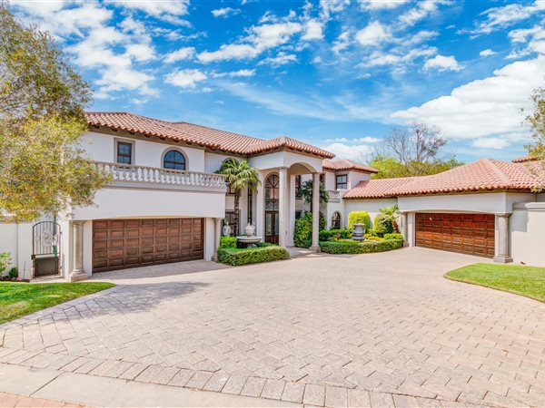 4 Bedroom House 4 Bedroom House
